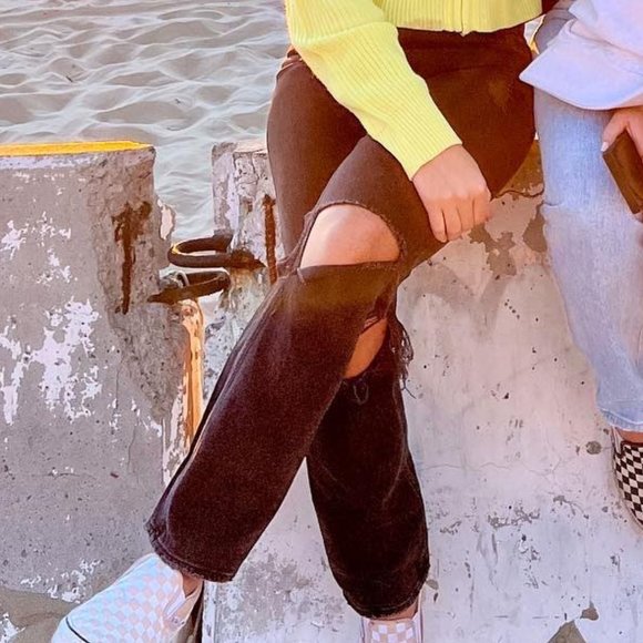 A&F Ultra High Rise 90s Straight Jeans - Picture 4 of 5